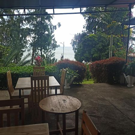 Maddy'S Kitchen And Accomodation Gisenyi Ngoại thất bức ảnh