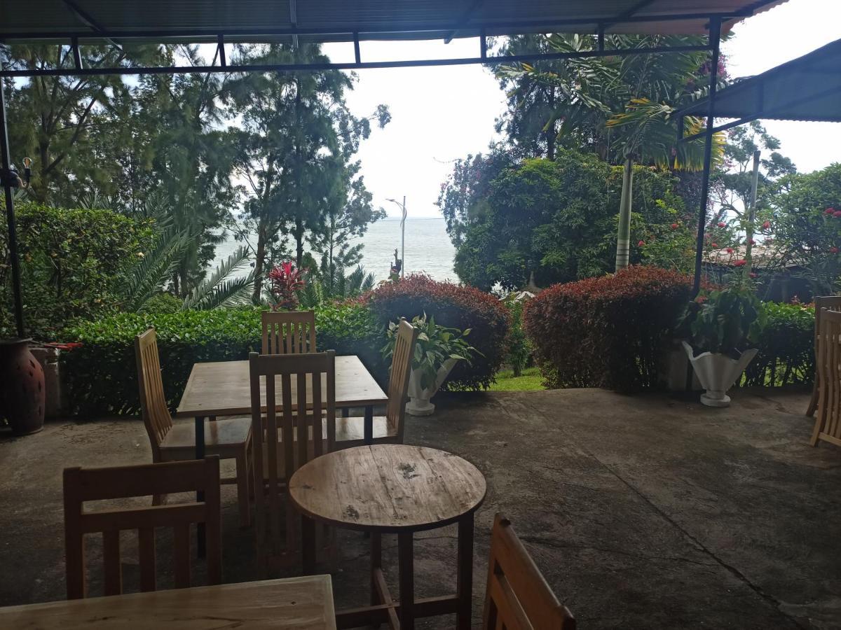 Maddy'S Kitchen And Accomodation Gisenyi Ngoại thất bức ảnh